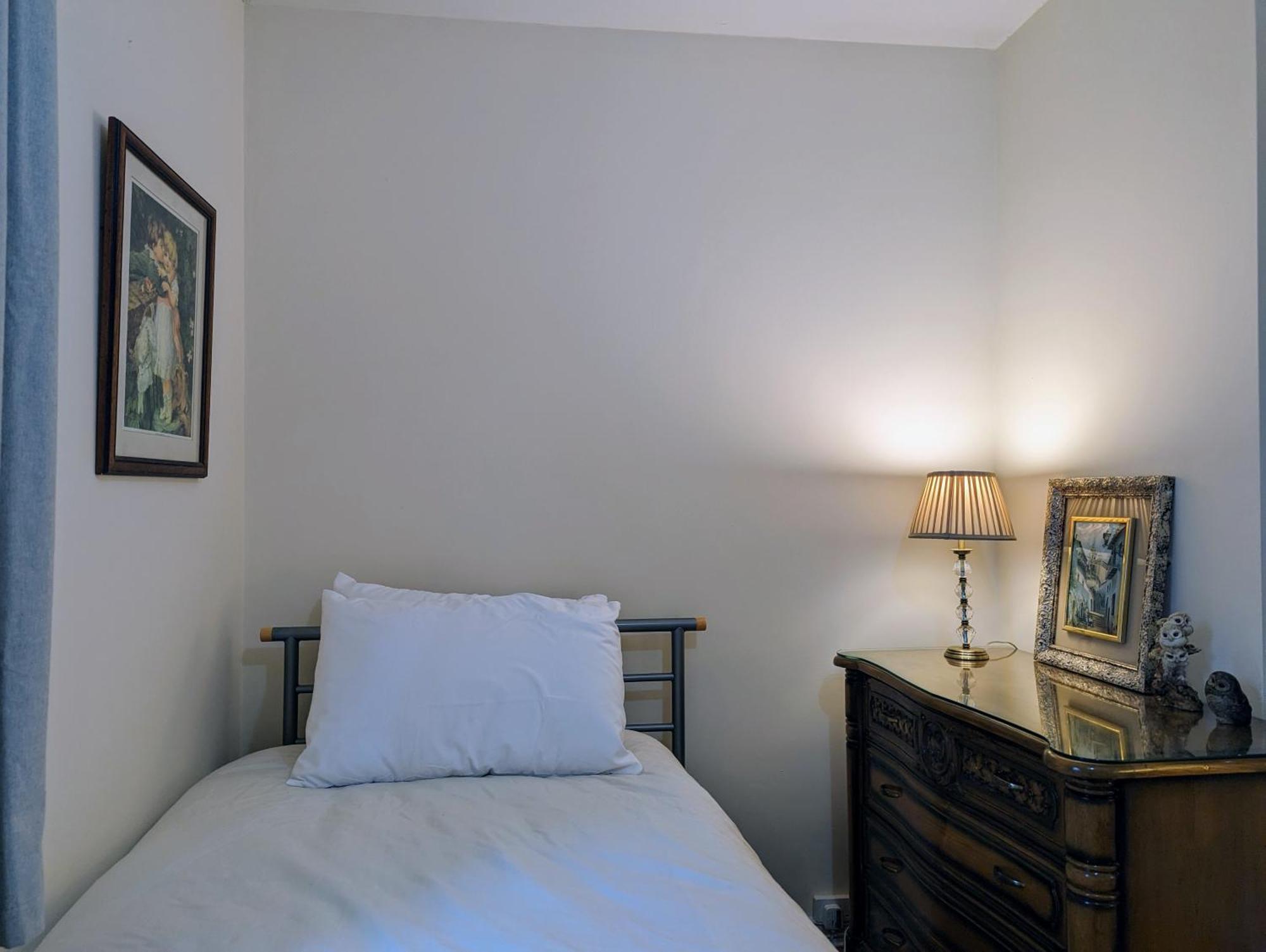 Sherlock's House -moray Entire House Two Bedroom 5 Beds Private Free Parking & Wifi Flat Tv Garden Shops * Church Gresley